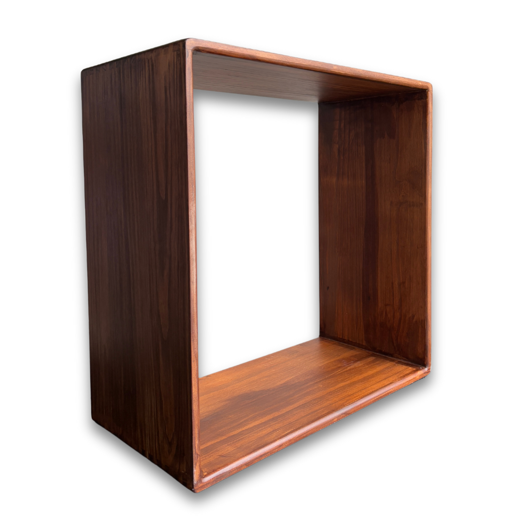 #color_walnut brown